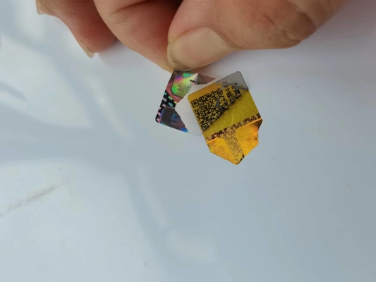 Suya Dayanıklı Holografik Sahteciliğe Karşı Yapışkan Film Etiketleme