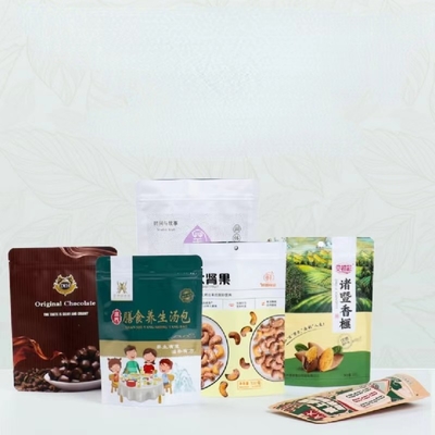 Logo Kalıp Kesim Saplı Gravür Baskı ile Tek Kullanımlık Özel Plastik Alışveriş Torbaları
